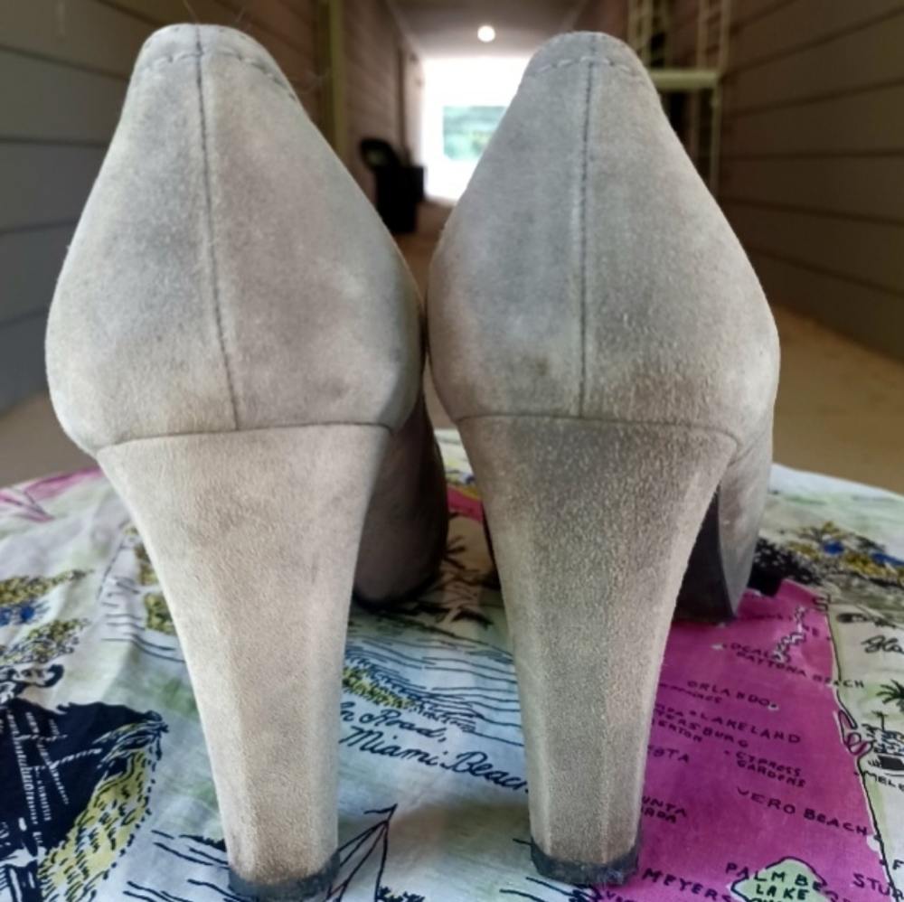 Stuart Weitzman Charcoal Suede 'Edit' Square Toe … - image 8